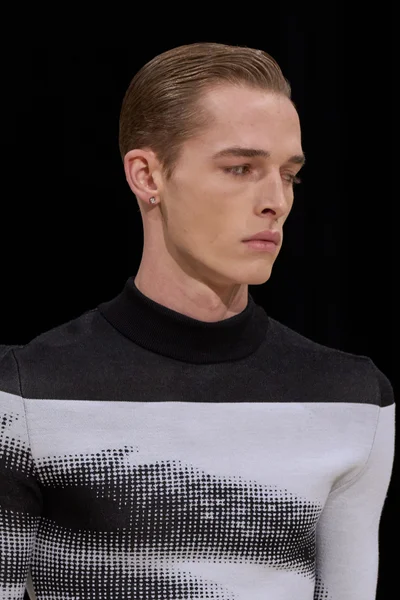 Look 29